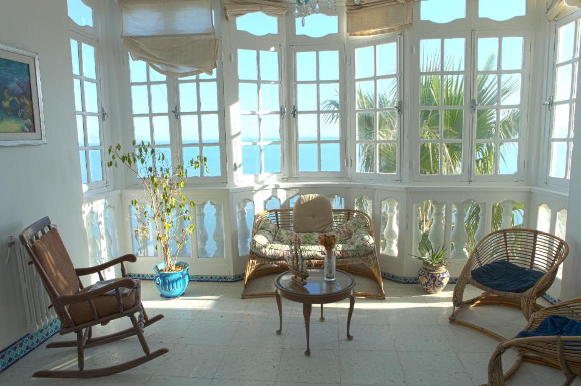 24 Rue Ghazza , Carthage Salambo , * Tunis